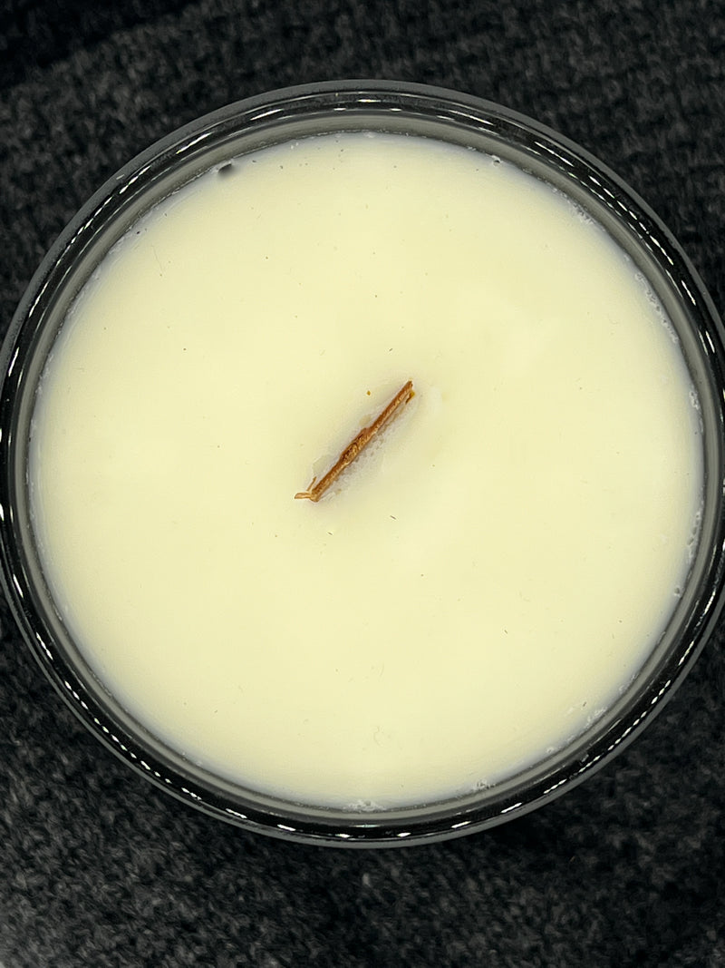 Cardigan Aromatherapeutic Candle